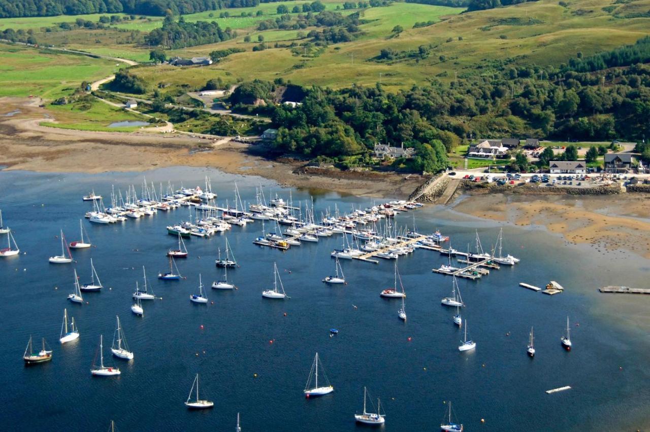 Oban Suites And Lodges By The Sea Exterior photo